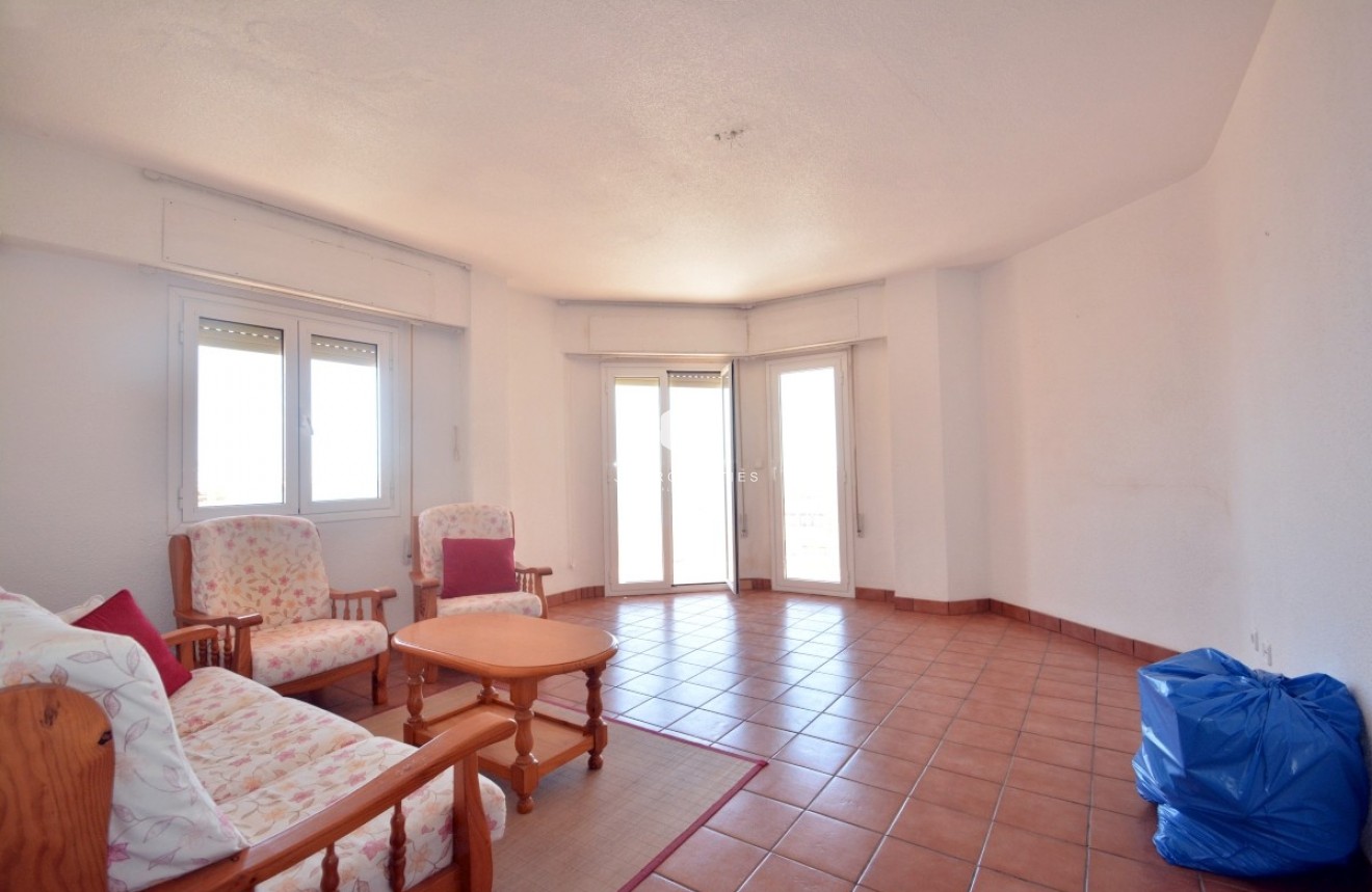 Resale - Apartment / flat -
Torrevieja - Costa Blanca