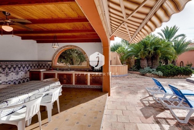 Resale - Villa -
Torrevieja - El chaparral