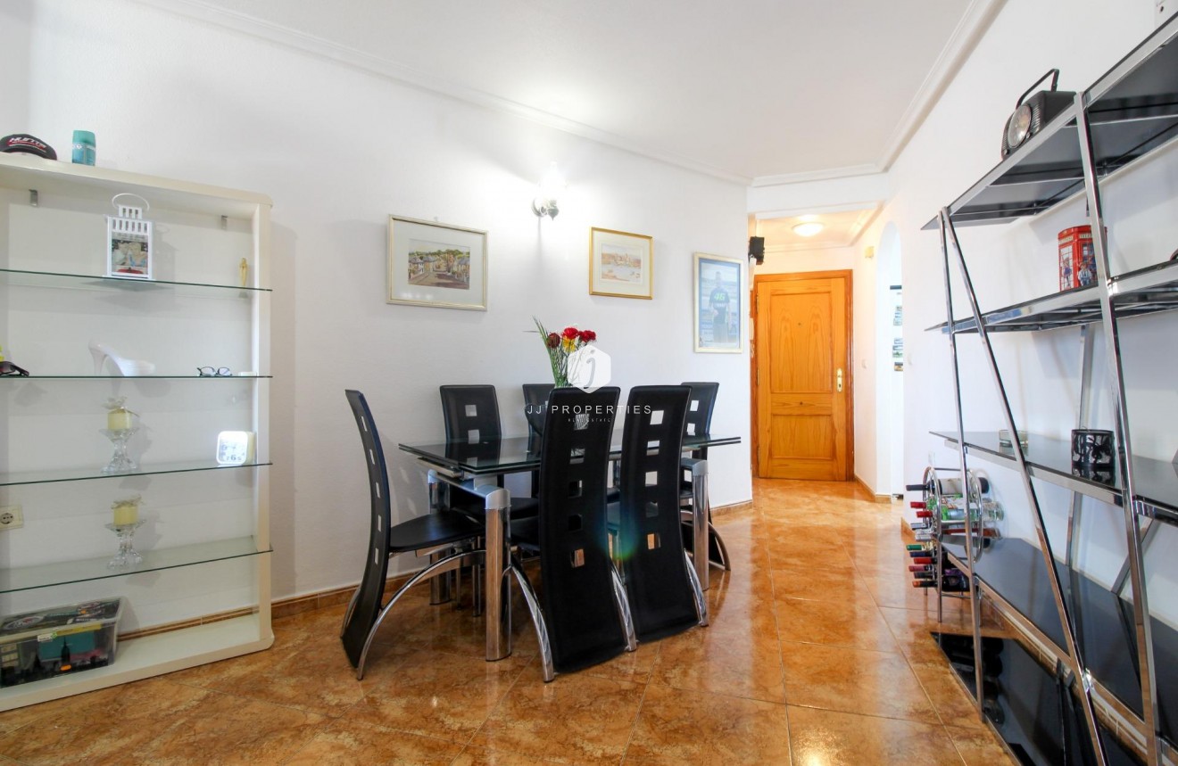 Segunda mano - Apartamento / piso -
Torrevieja - El molino