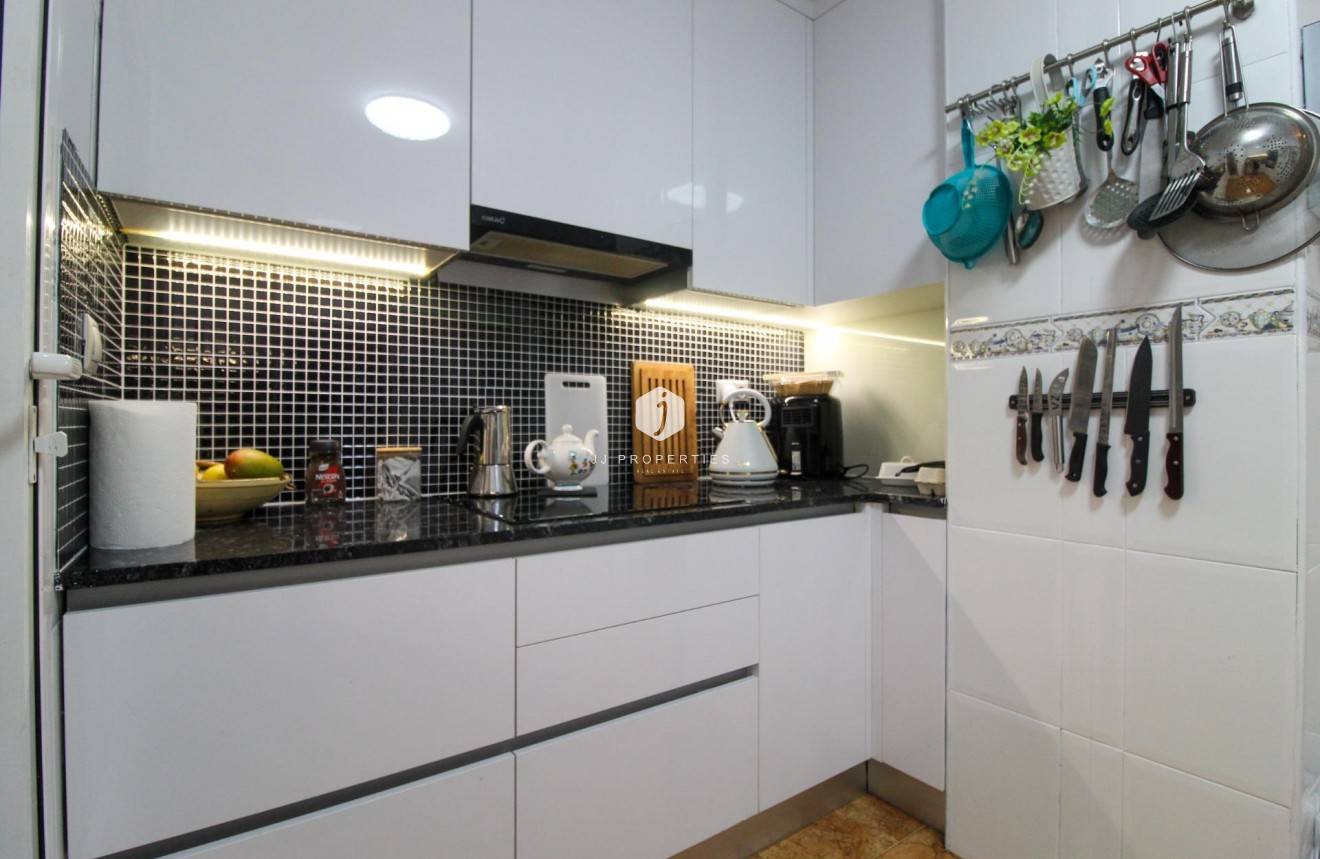 Segunda mano - Apartamento / piso -
Torrevieja - El molino