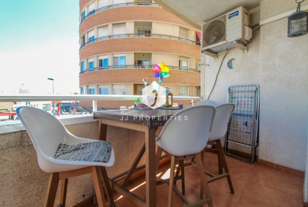 Segunda mano - Apartamento / piso -
Torrevieja - El molino