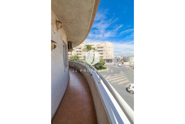Segunda mano - Apartamento / piso -
Torrevieja - El molino