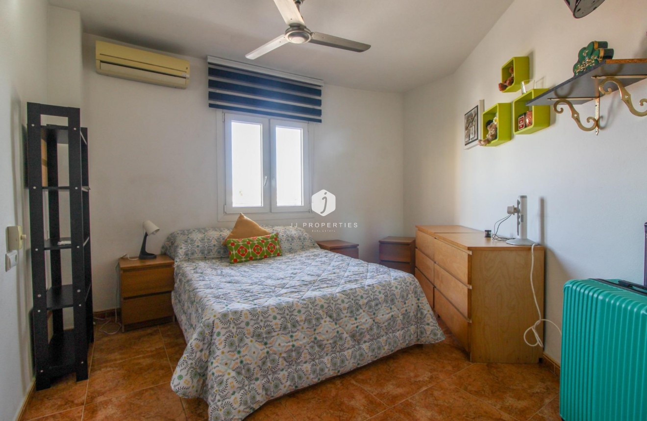 Segunda mano - Apartamento / piso -
Torrevieja - El molino