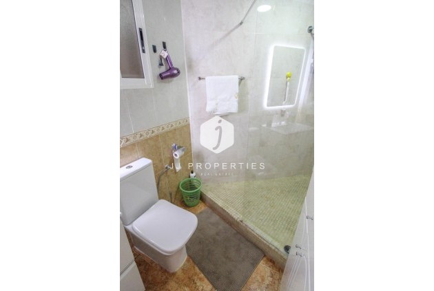 Segunda mano - Apartamento / piso -
Torrevieja - El molino