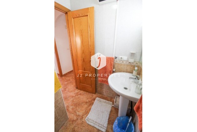 Segunda mano - Apartamento / piso -
Torrevieja - El molino