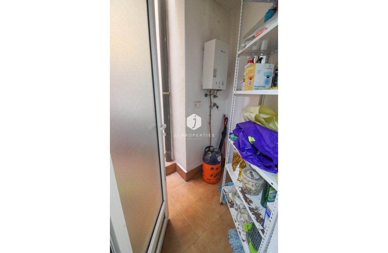 Segunda mano - Apartamento / piso -
Torrevieja - El molino