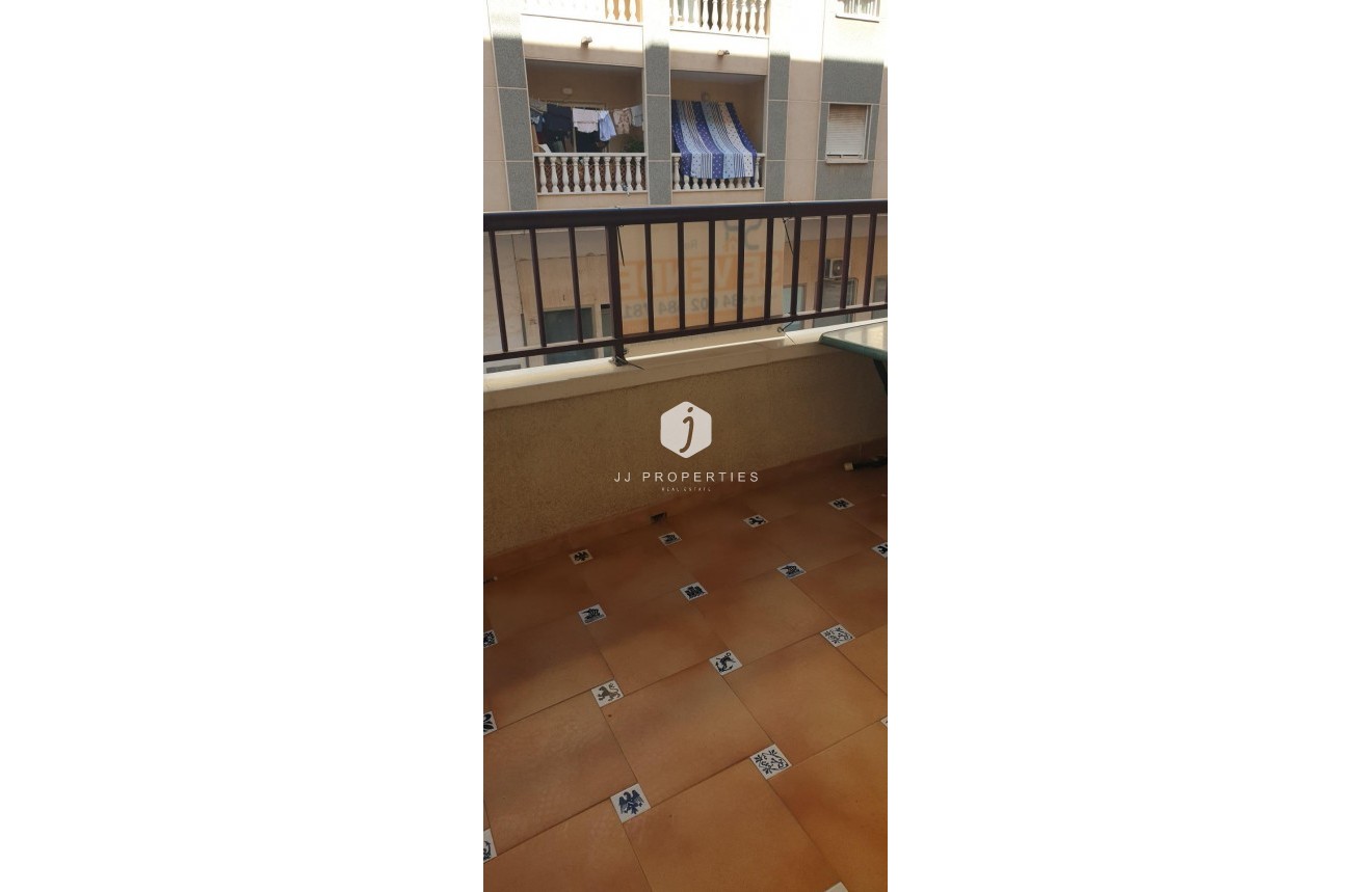 Resale - Apartment / flat -
Torrevieja - PARQUE DE LAS NACIONES