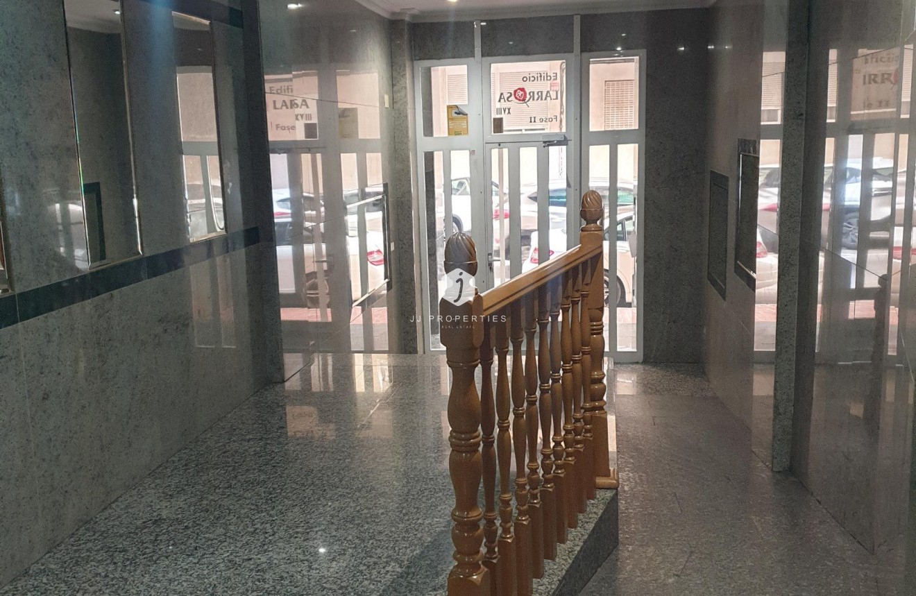 Resale - Apartment / flat -
Torrevieja - PARQUE DE LAS NACIONES