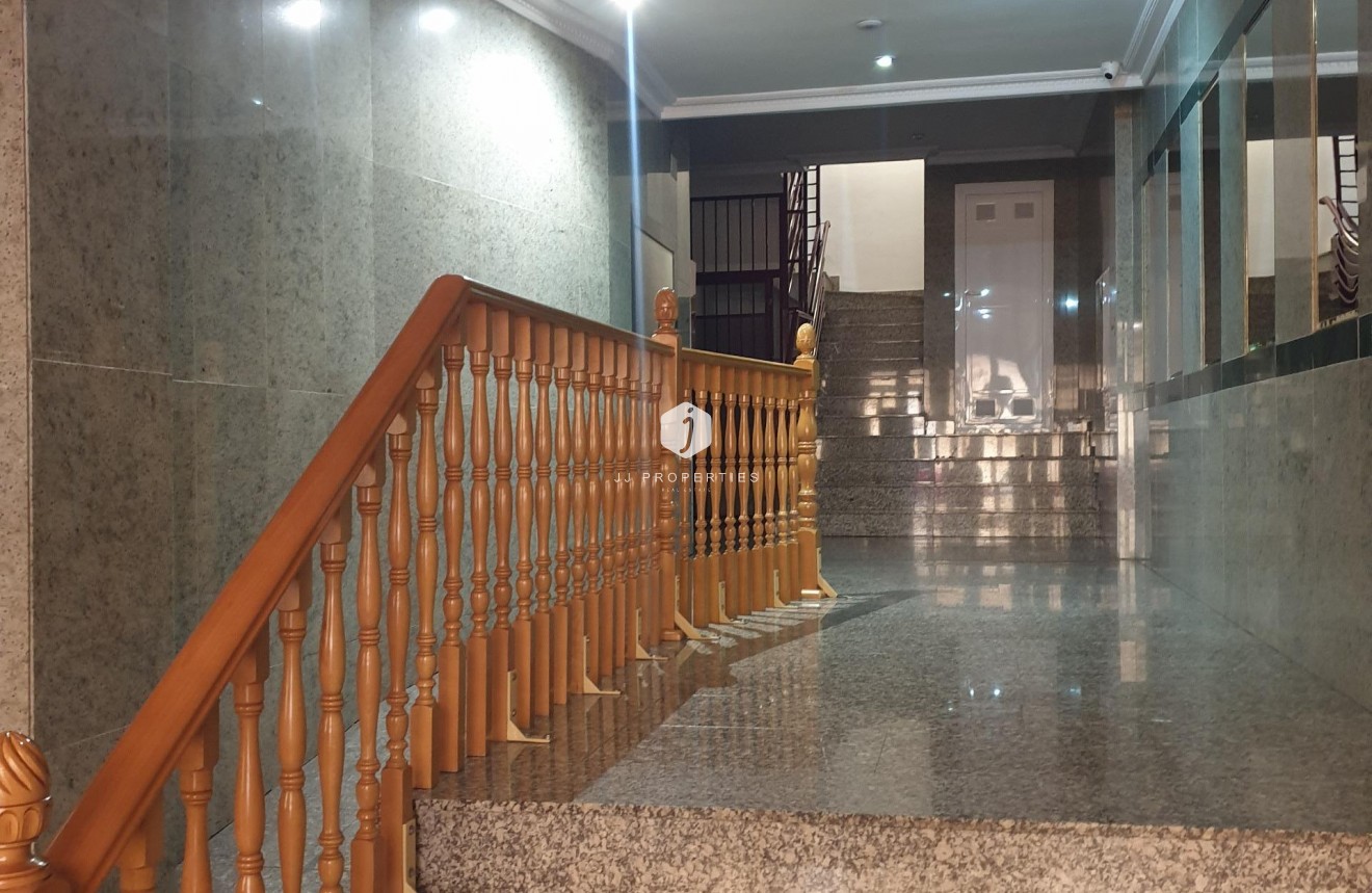 Resale - Apartment / flat -
Torrevieja - PARQUE DE LAS NACIONES